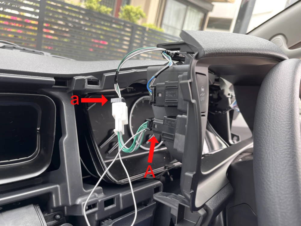 ハイエースにアルパイン ビックDA DAF9Zを取り付け